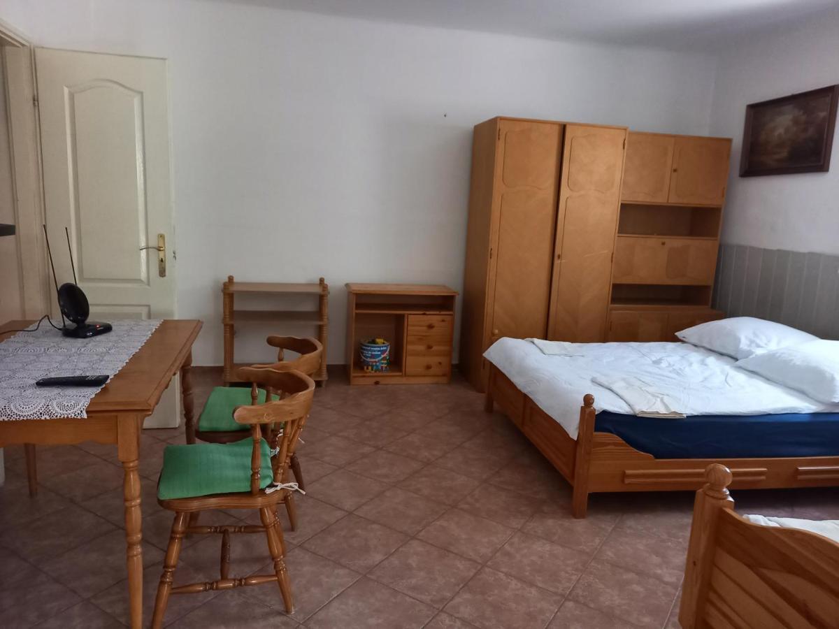 Flamingo Apartman Sopron Exterior foto